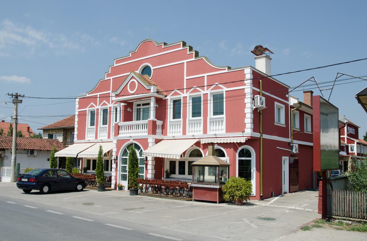 Hotel Drumski Raj Svilajnac ภายนอก รูปภาพ