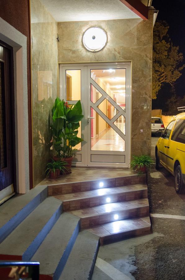 Hotel Drumski Raj Svilajnac ภายนอก รูปภาพ