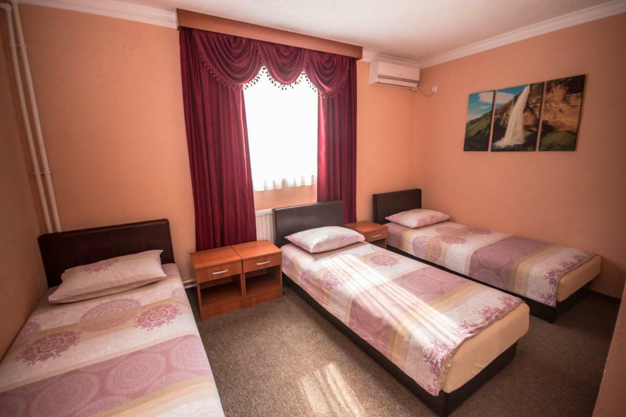 Hotel Drumski Raj Svilajnac ภายนอก รูปภาพ