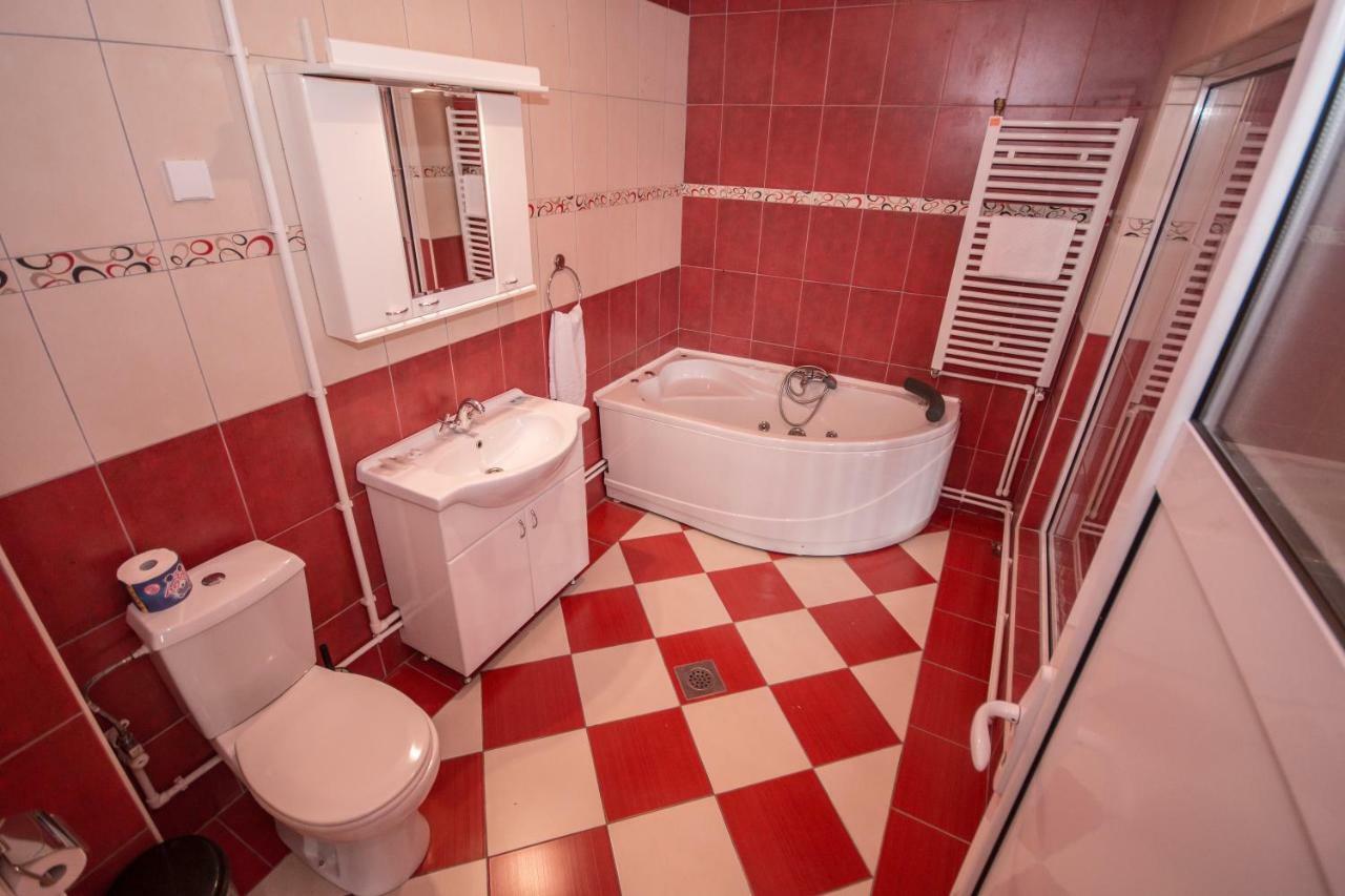 Hotel Drumski Raj Svilajnac ภายนอก รูปภาพ