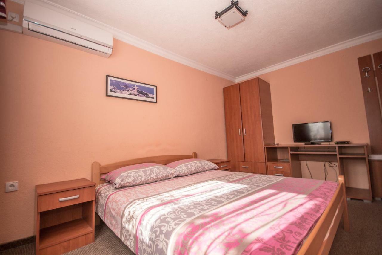 Hotel Drumski Raj Svilajnac ภายนอก รูปภาพ